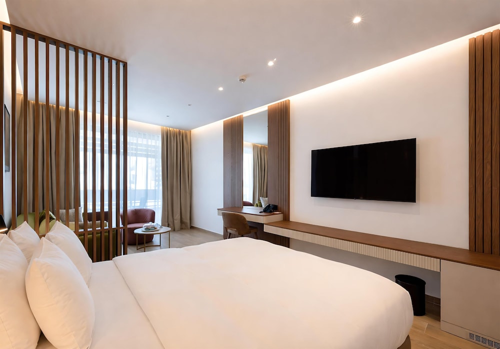 غرفة بريميوم بسريرين منفصلين بإطلالة على البحر، Radisson Resort Ruza Vjetrova 4/5