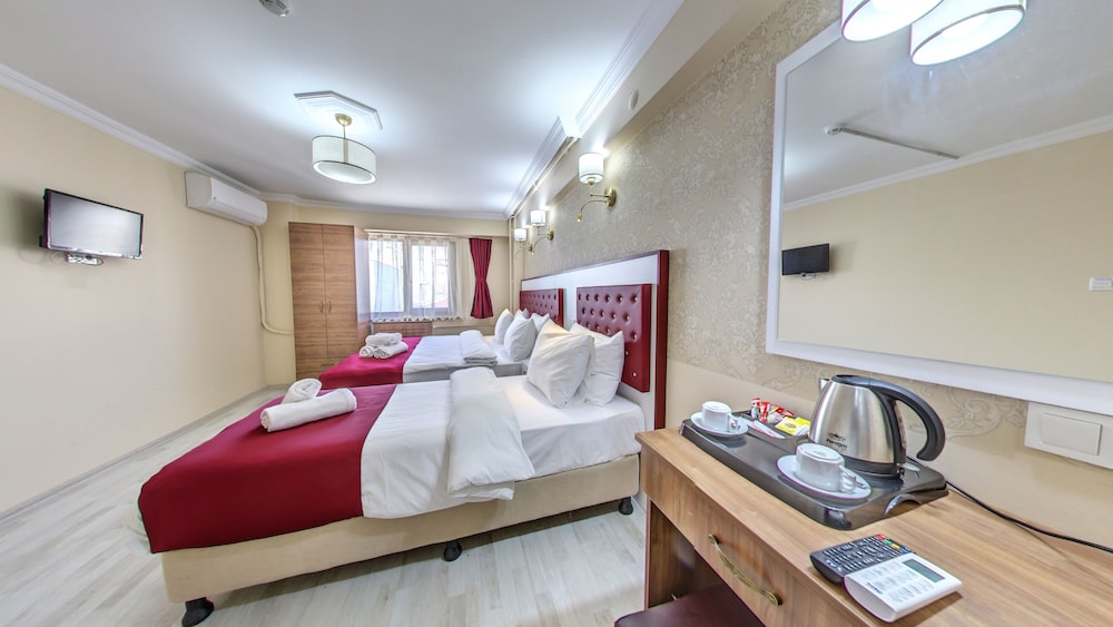 Cihangir Palace Hotel 34/69