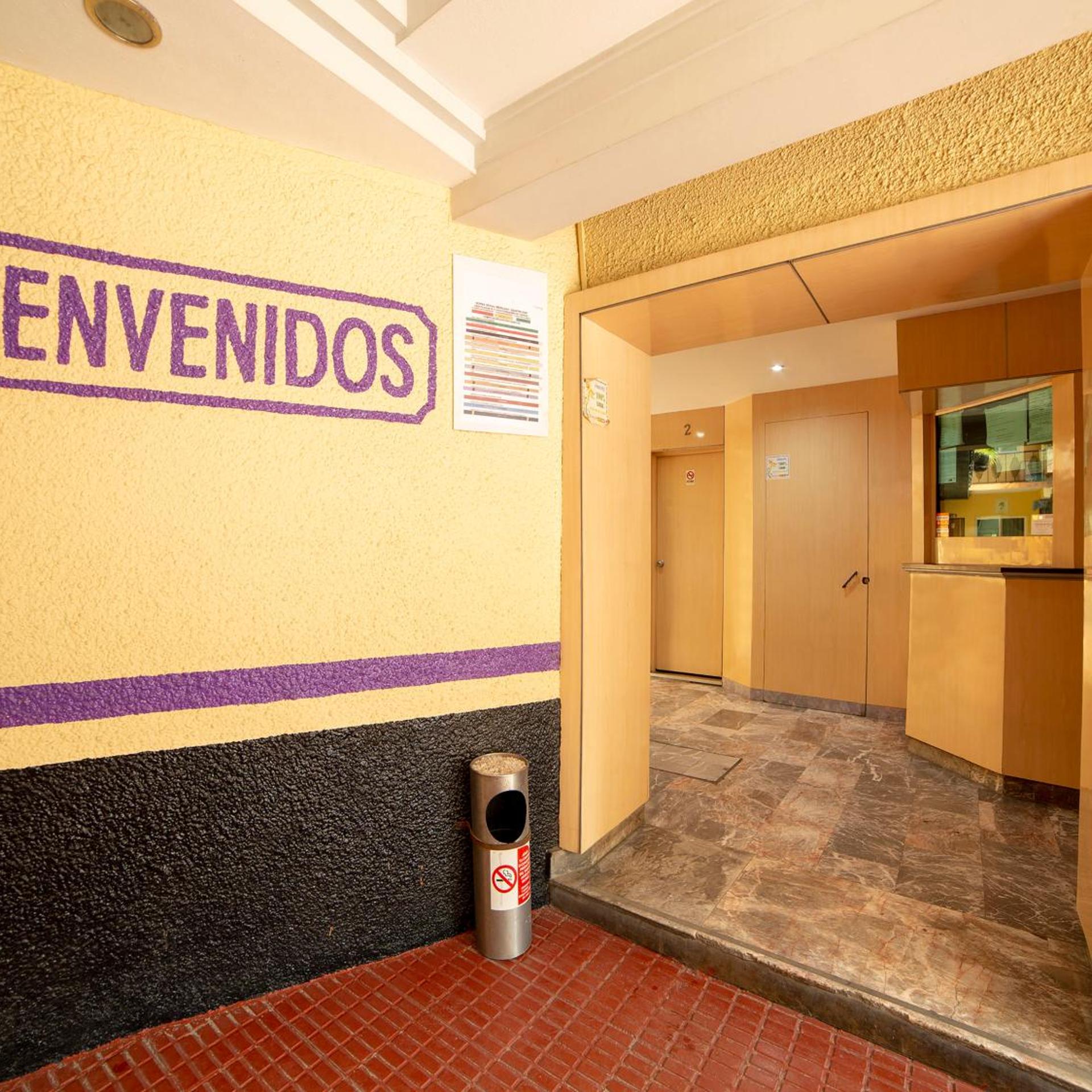 Oyo Flagship Hotel Santa Maria 15/98
