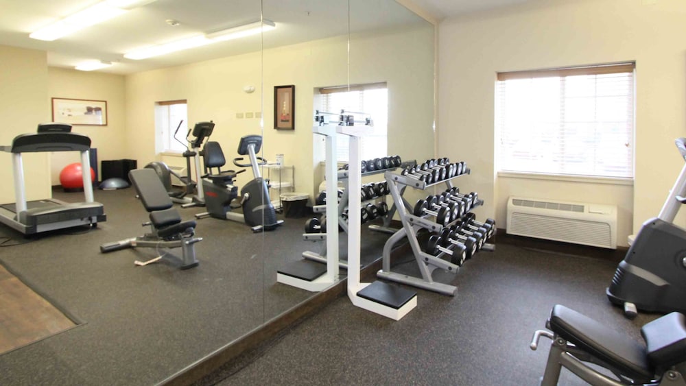 CANDLEWOOD SUITES BOWLING GREEN 25/69