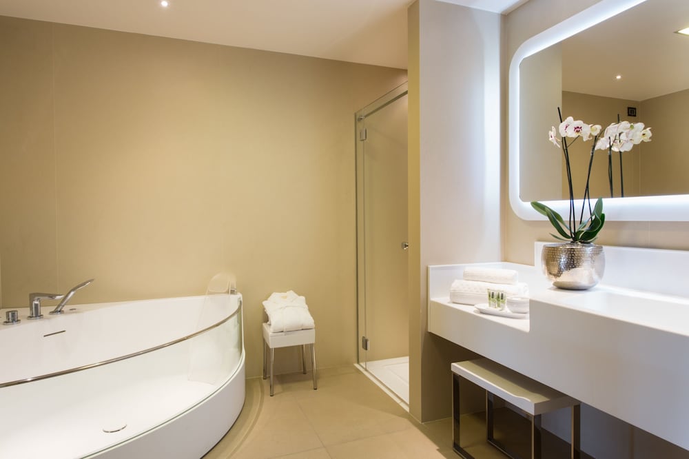 Valle Di Assisi Hotel & Spa 63/64