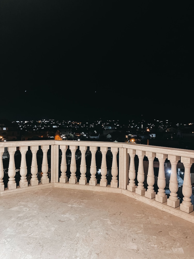 Amansar Boutique Hotel 22/23