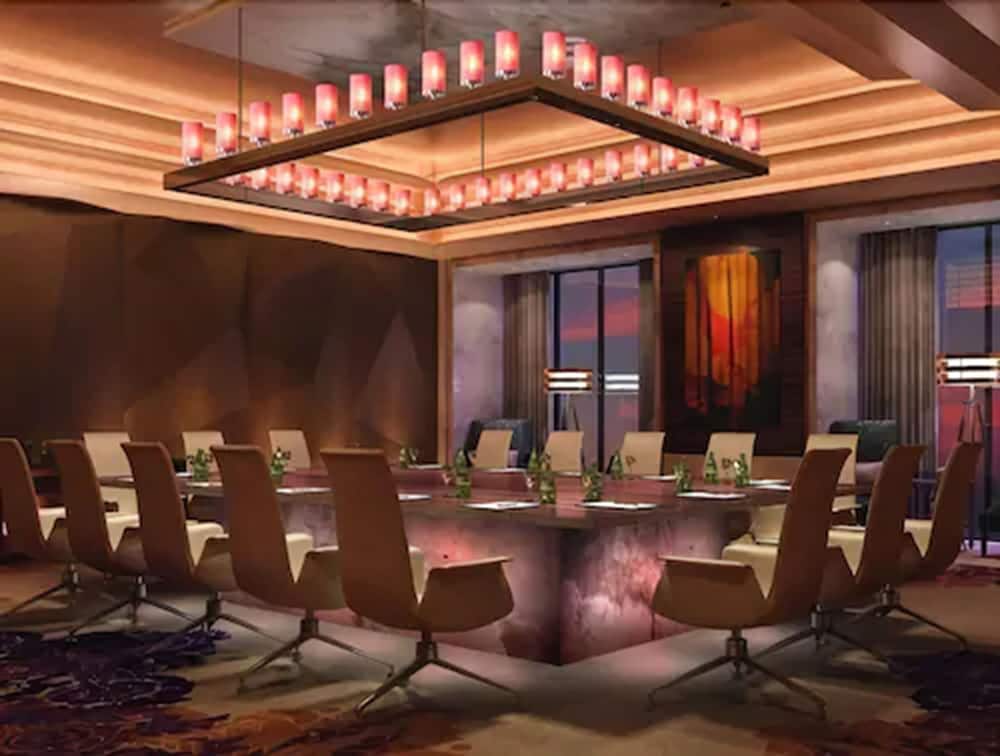 Movenpick Hotel Enshi 60/67