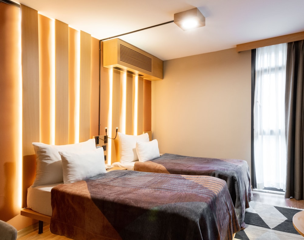STANDARD, TWIN BEDS