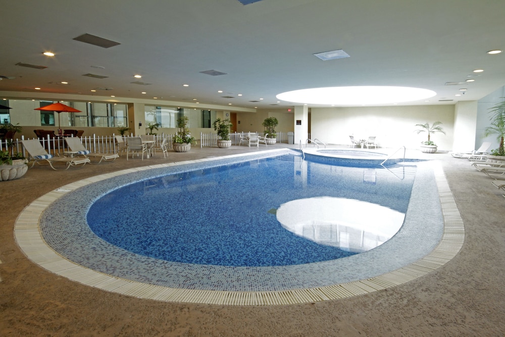Crowne Plaza Torreon 11/76