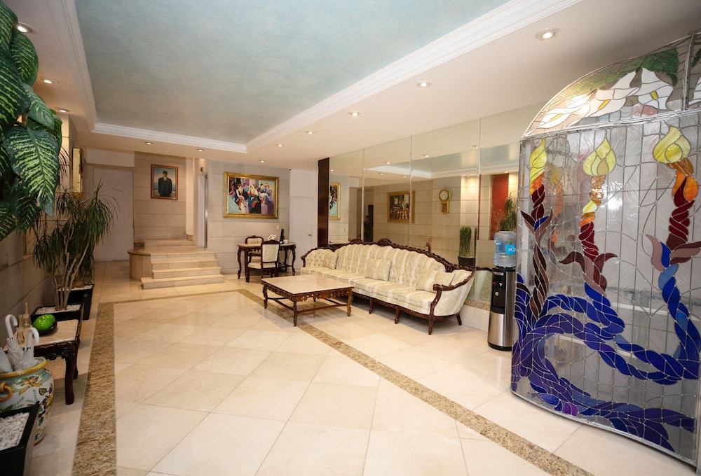 Suites Hipolito Taine 5/50