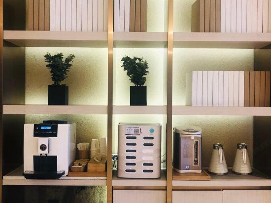 Ji Hotel (Shanghai Pudong Airport Chengnan Road) 25/44