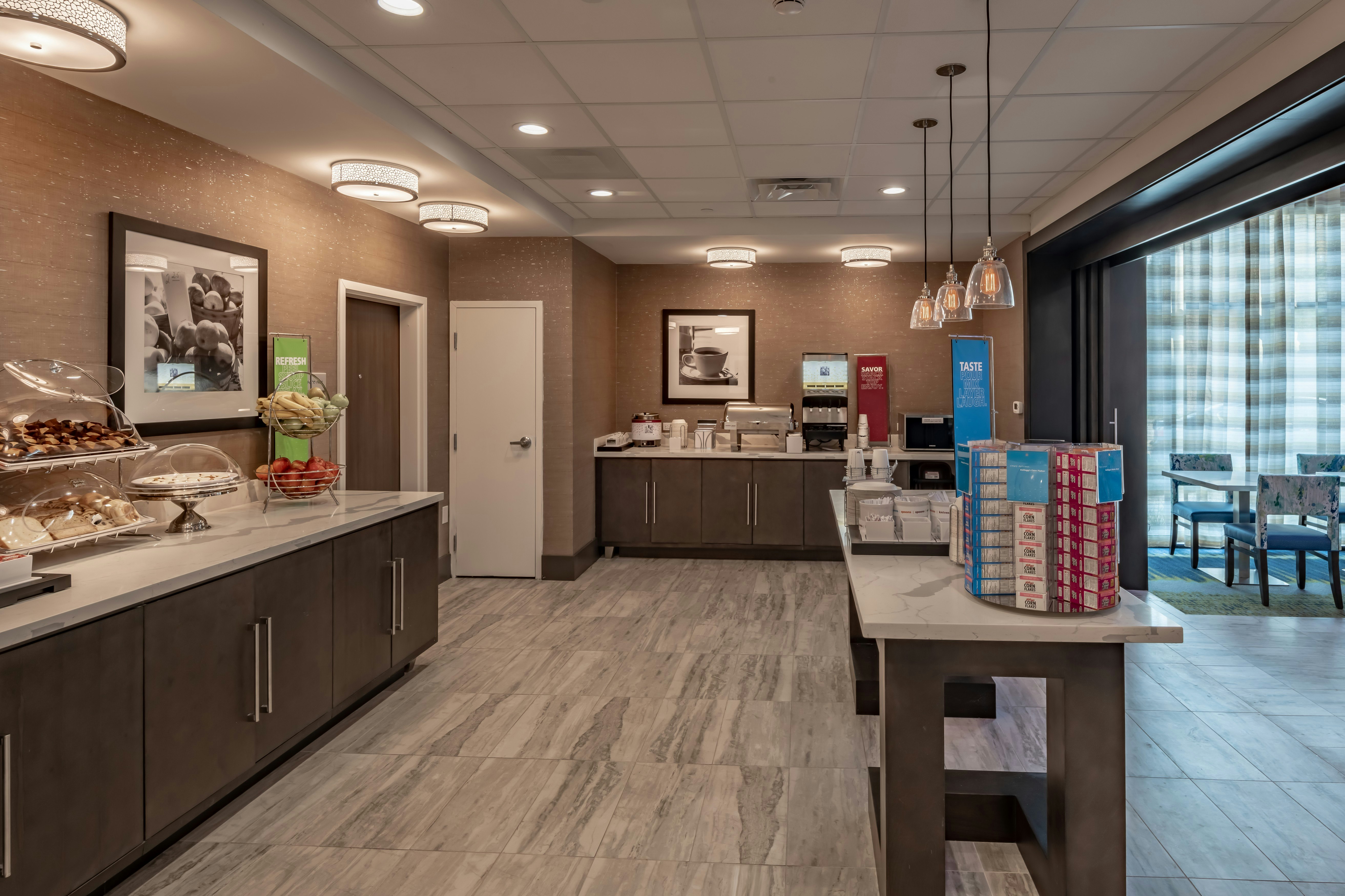 Hampton Inn And Suites Dallas/Plano Central 7/66