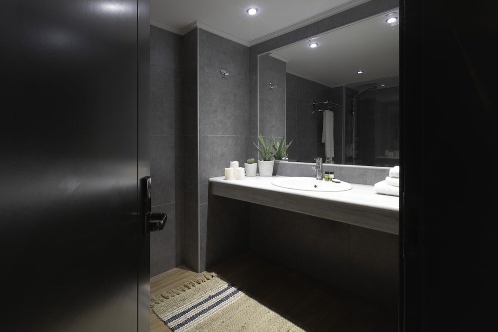 La Piscine Art Hotel, Philian Hotels and Resorts - Adults Only 18/70