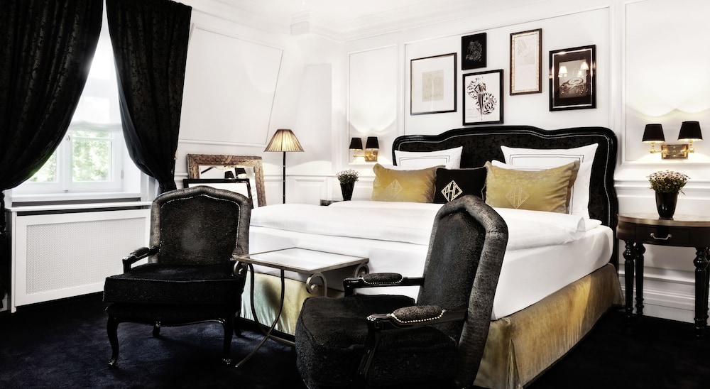 Schlosshotel Berlin 48/59