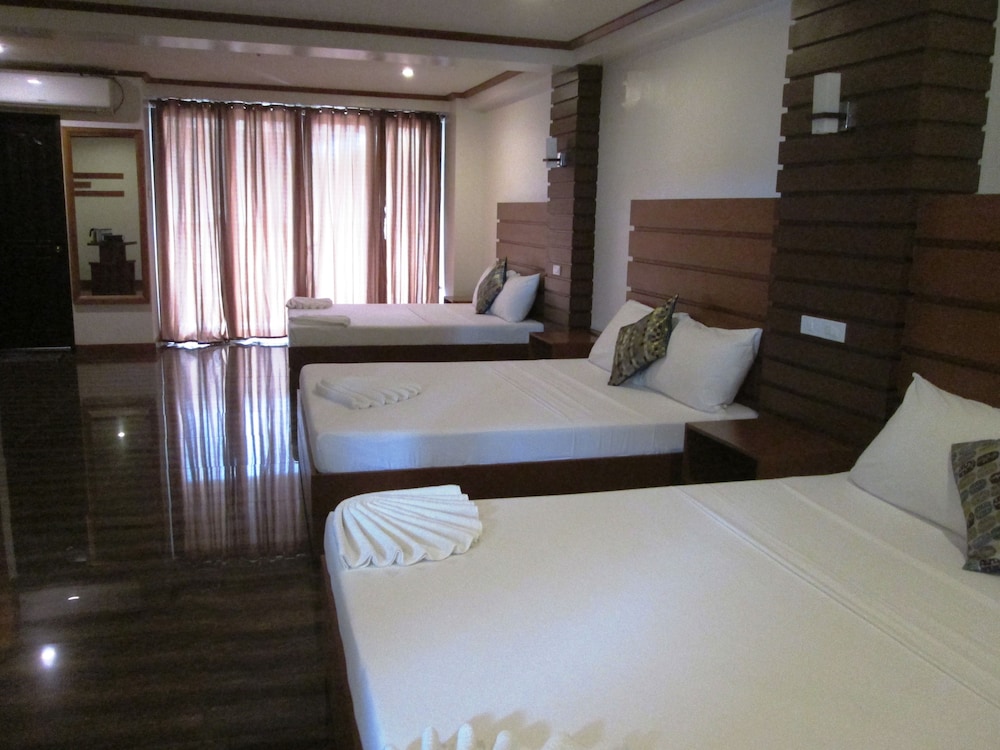 Abozza Resort 5/18