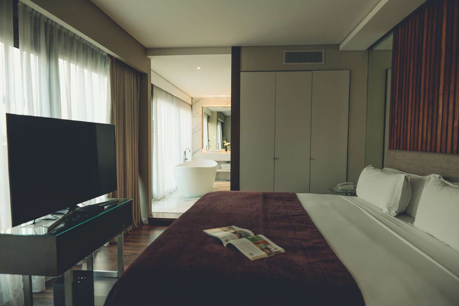 Corner Double Room