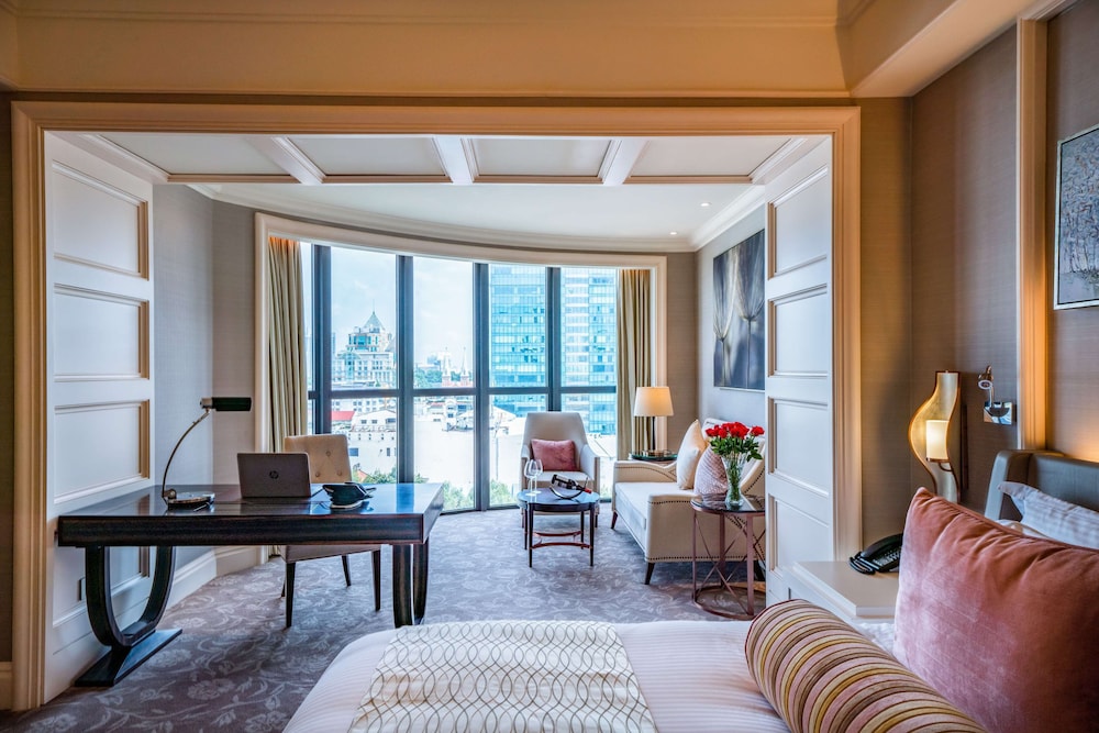 Caravelle Hotel Saigon 41/80