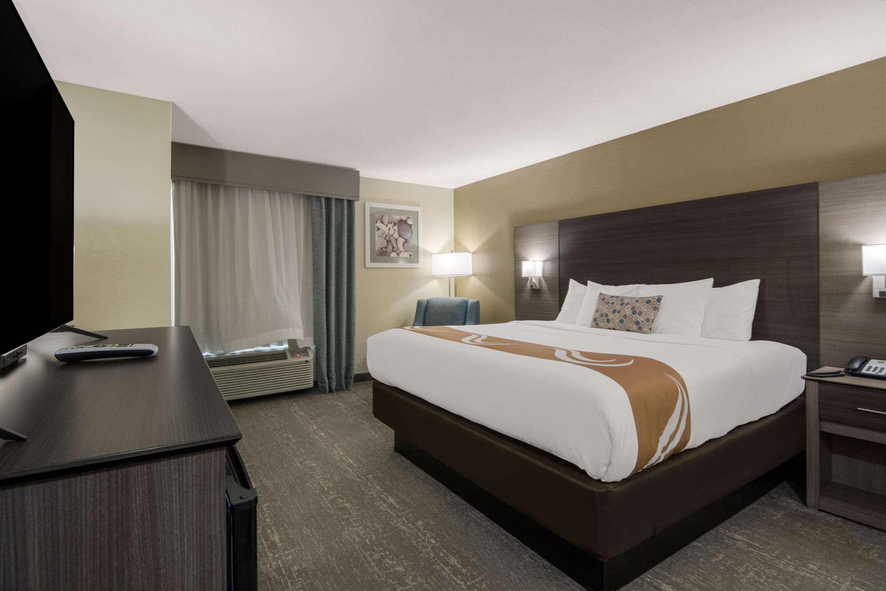 Room, King Bed
