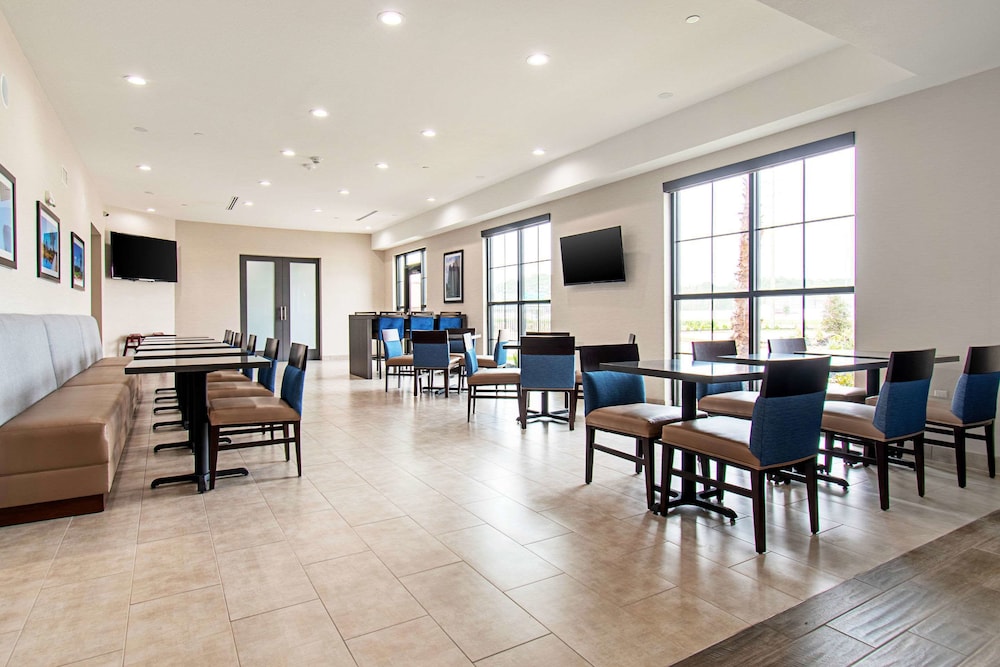 Comfort Suites Humble Houston IAH 30/43
