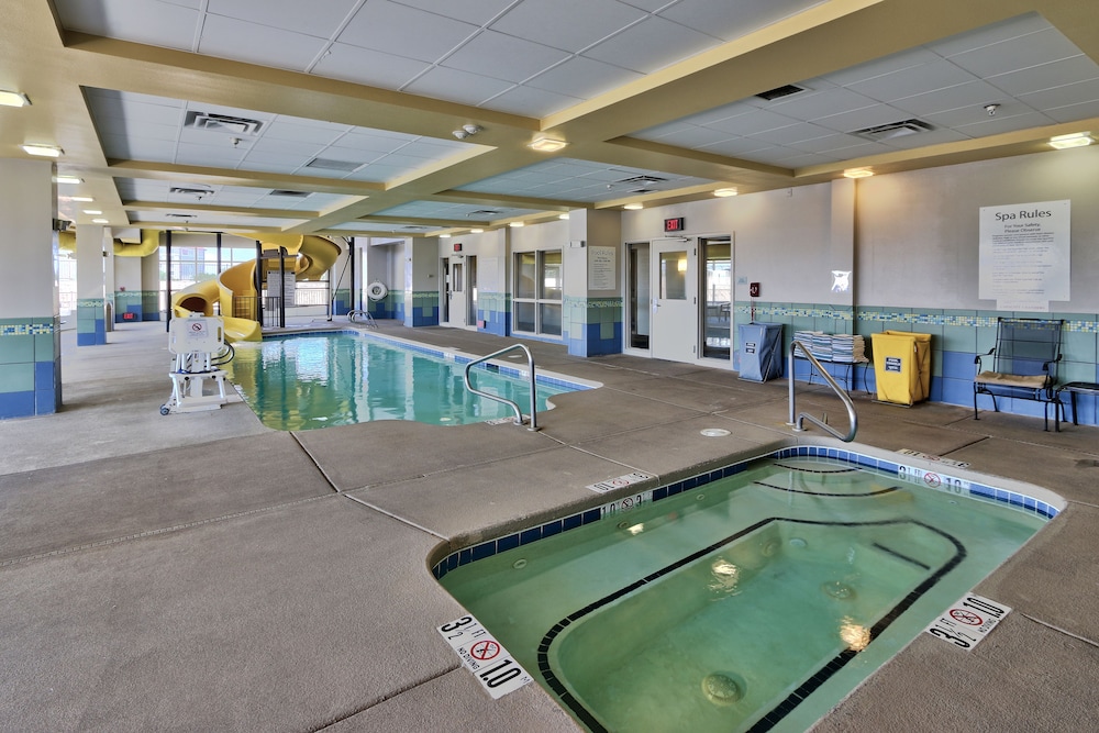 Holiday Inn & Suites Albuquerque-North I-25 3/48