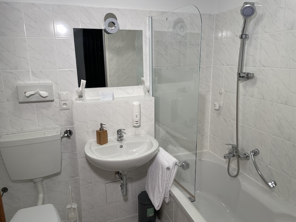 Hotel Schlangenbader Hof 18/20