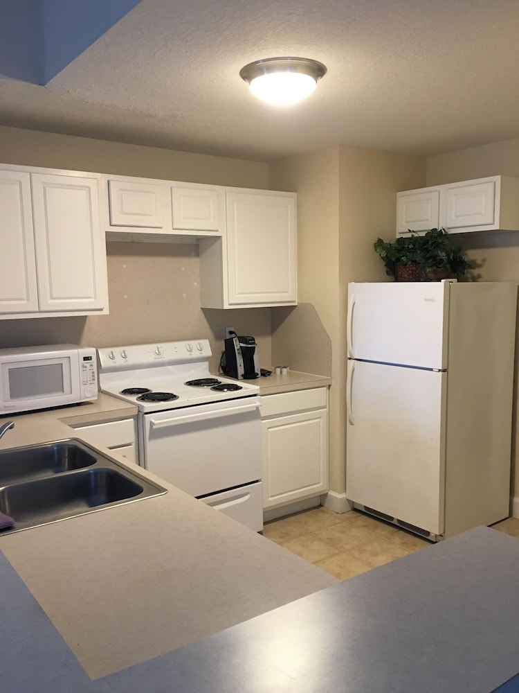 Kemah Boardwalk Inn 33/50