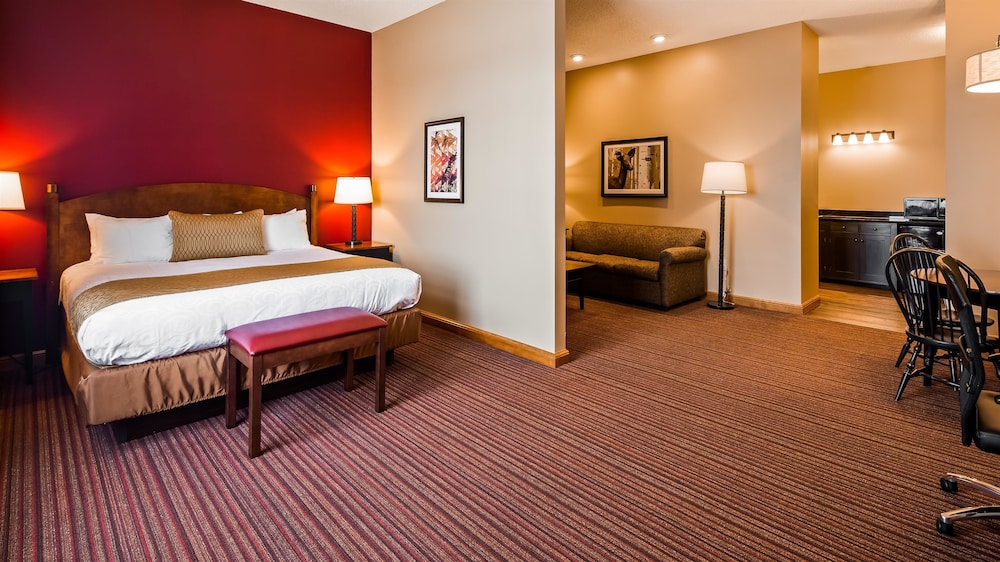Best Western Plus Dutch Haus Inn And Suites 13/48