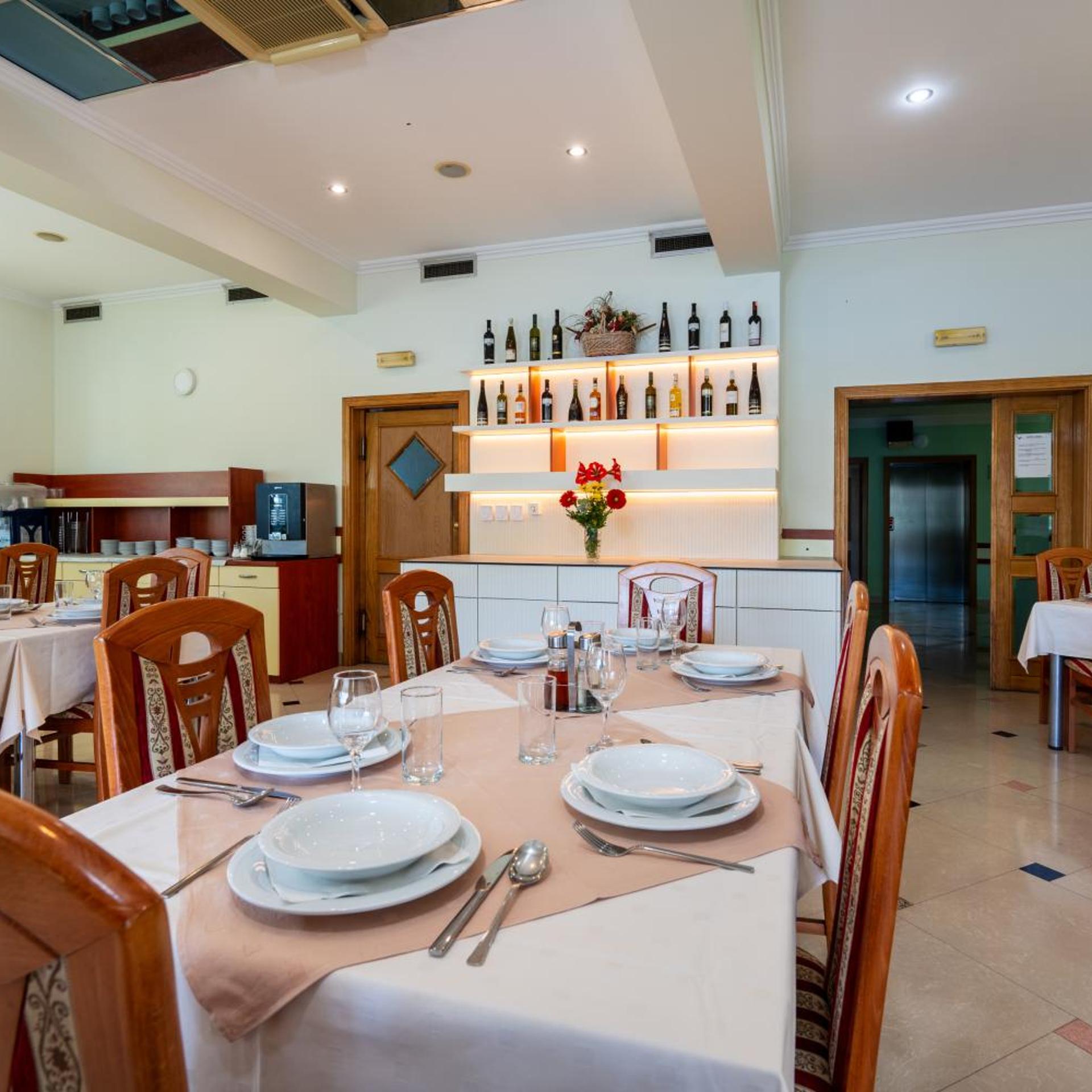 Hotel Adria 36/55