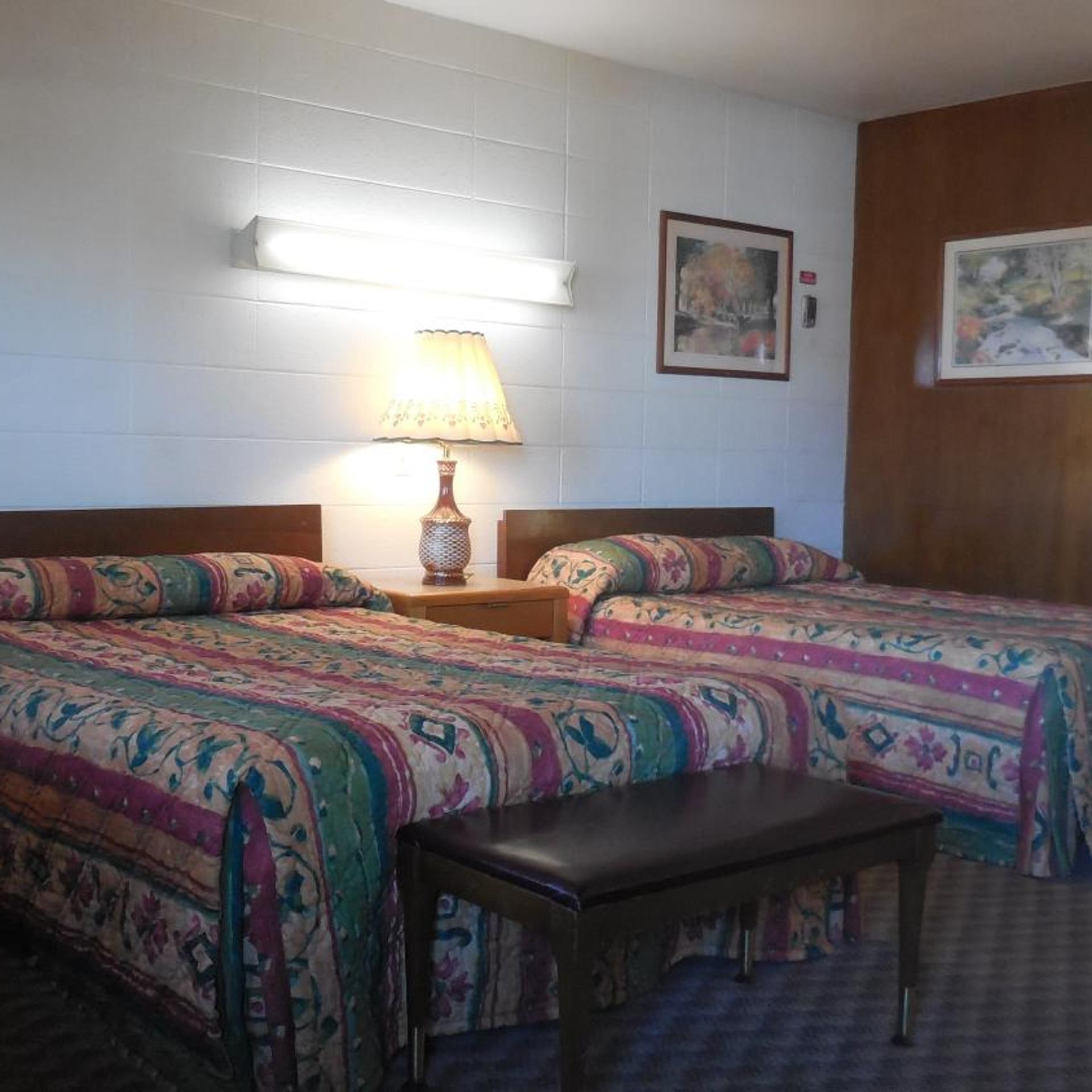 Budget Host 254 Inn Loveland 15/28