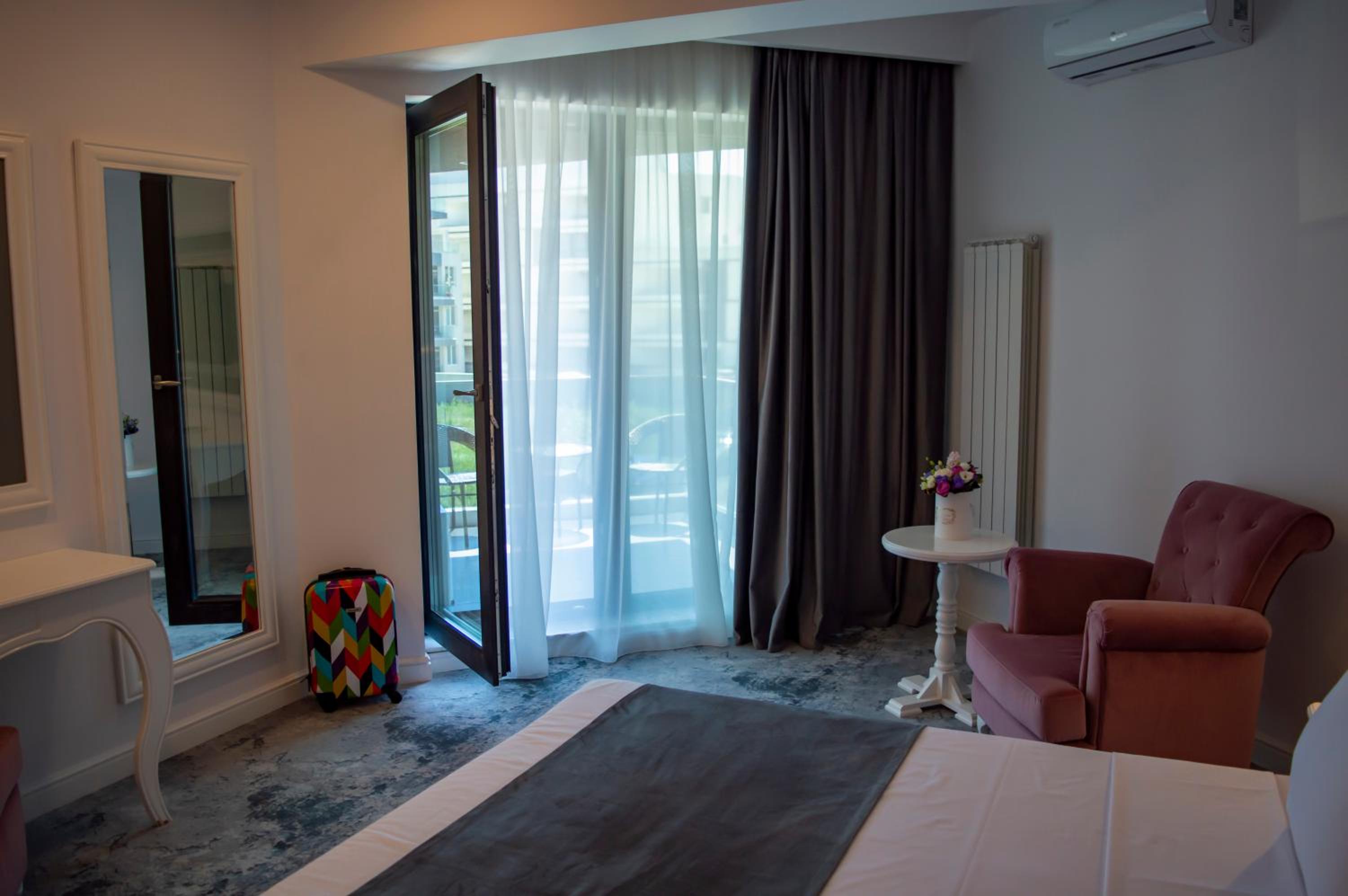 DNH Hotel 13/26