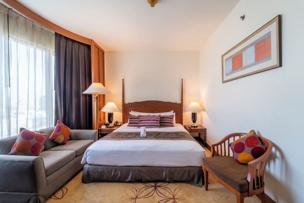 Century Park Hotel 18/48