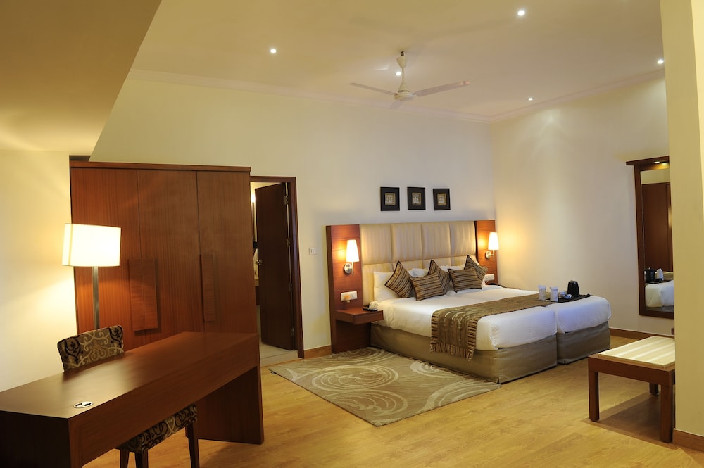 Ahuja Residency Sunder Nagar 16/50
