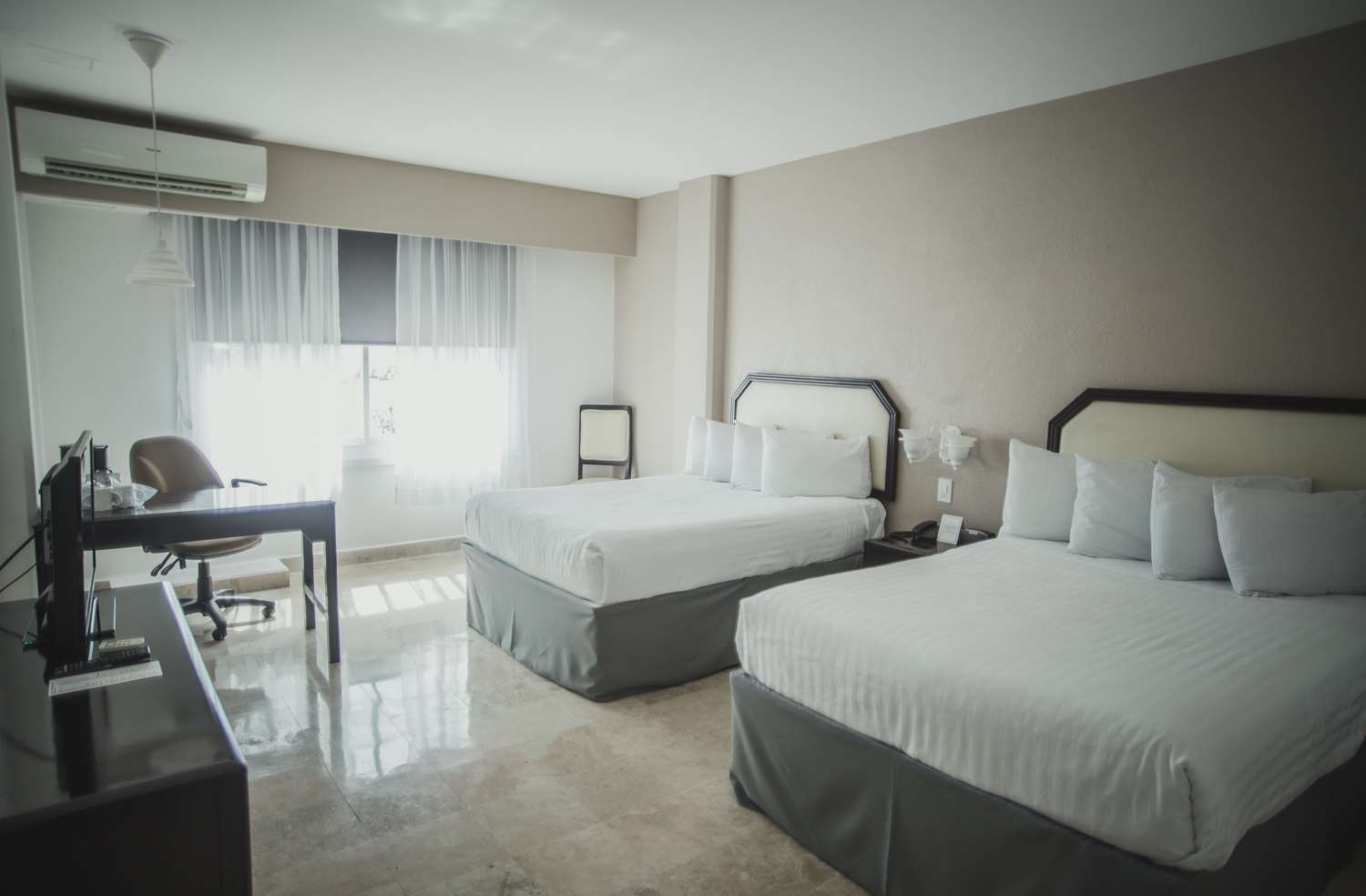 Room, 2 Double Beds