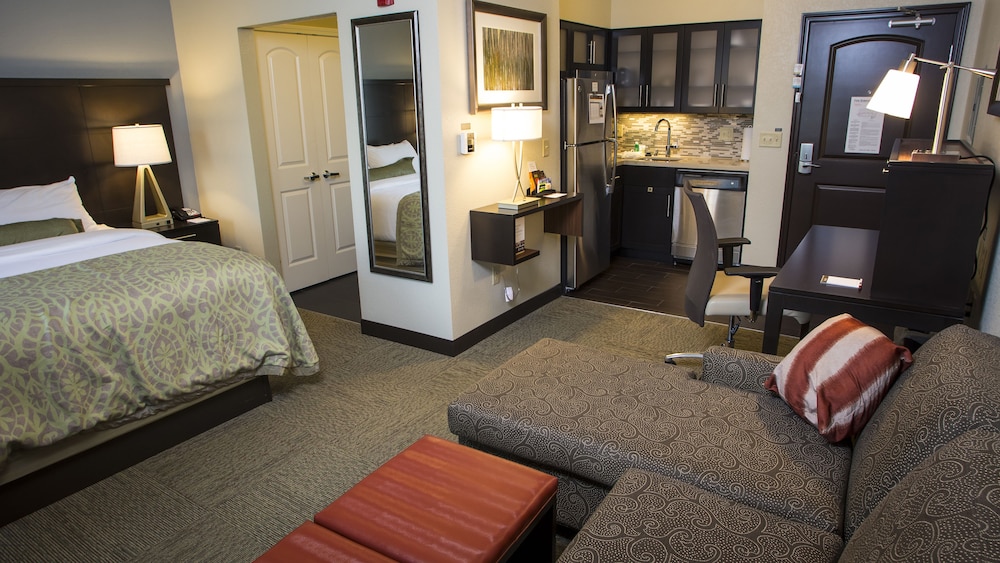 STAYBRIDGE SUITES LEXINGTON 17/55