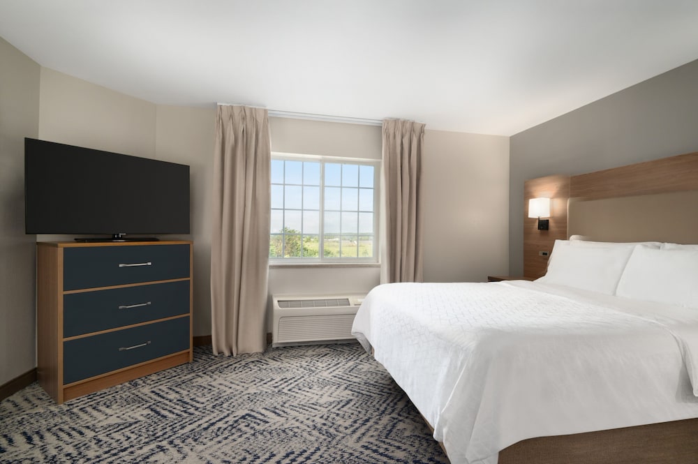 Candlewood Suites Watertown-Fort Drum 25/68