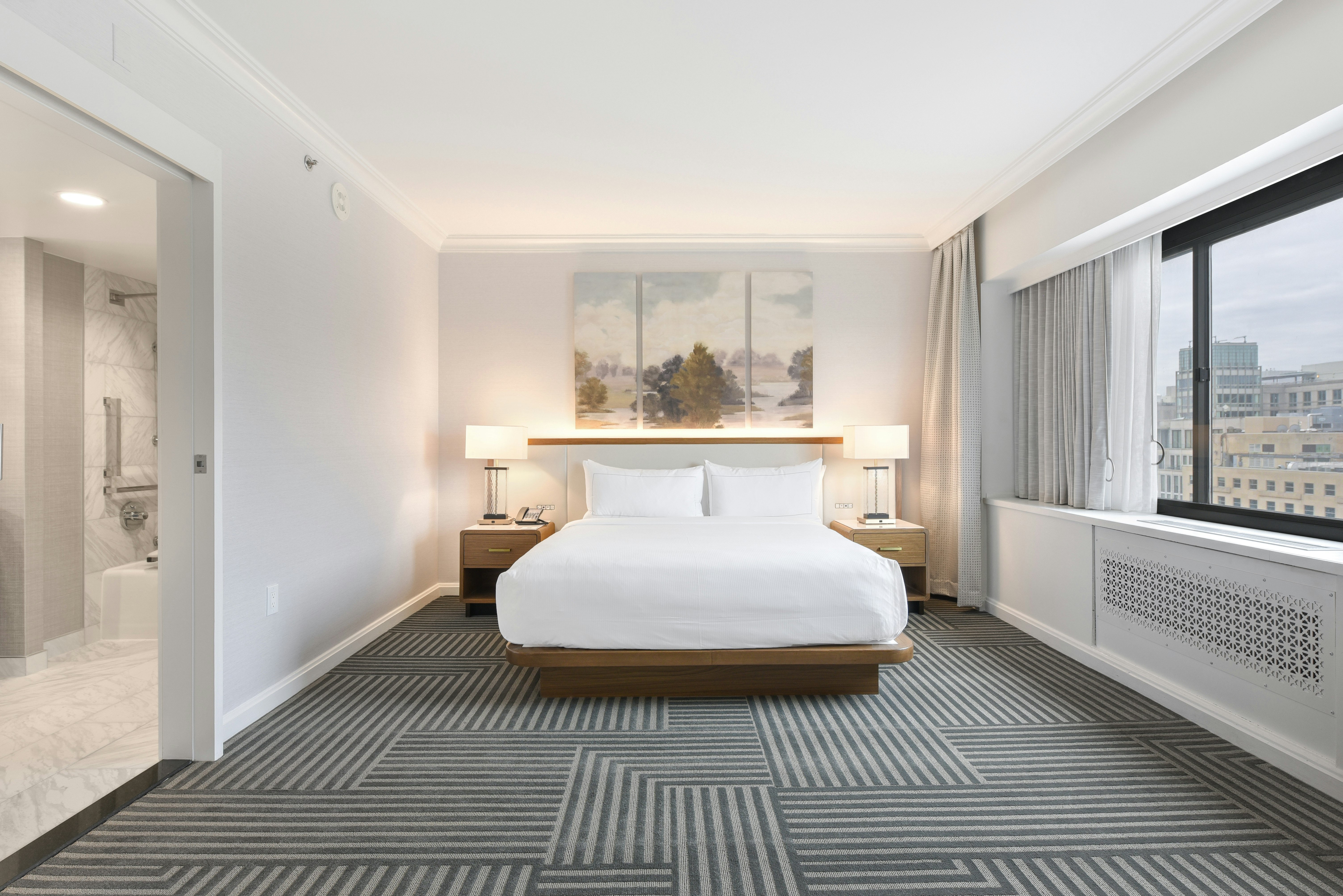 ROOM, KING BED, ACCESSIBLE