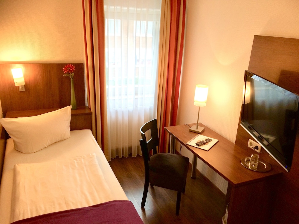 Hotel Triton 15/60