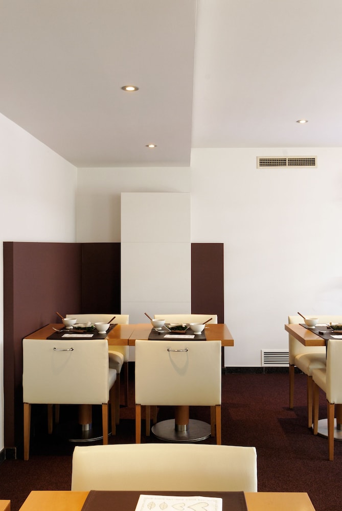 Hotel Ecu 31/32