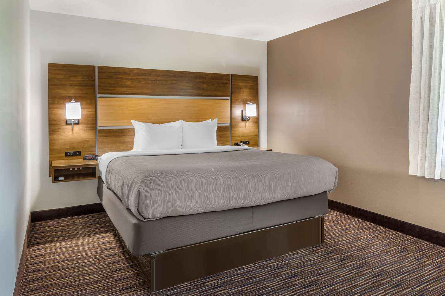 جناح بسرير كينج، Quality Inn Asheboro South NC 2/3