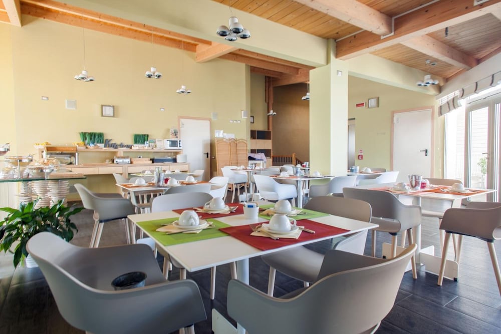 Terme Beach Resort 57/72