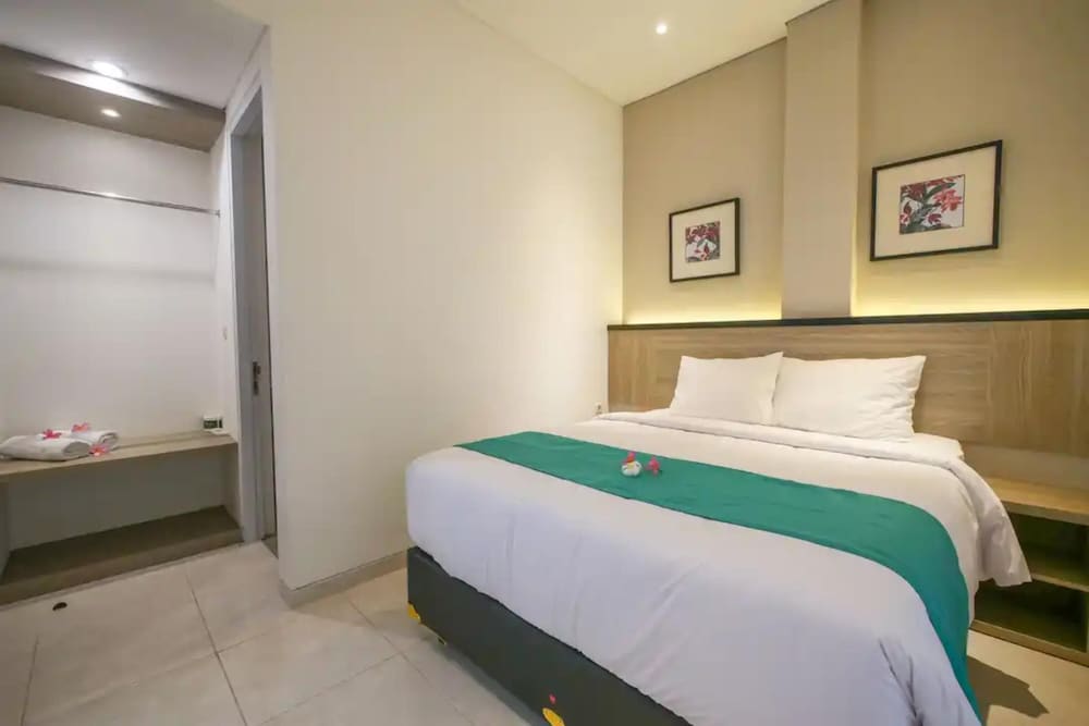 Nivasa Hotel 18/38