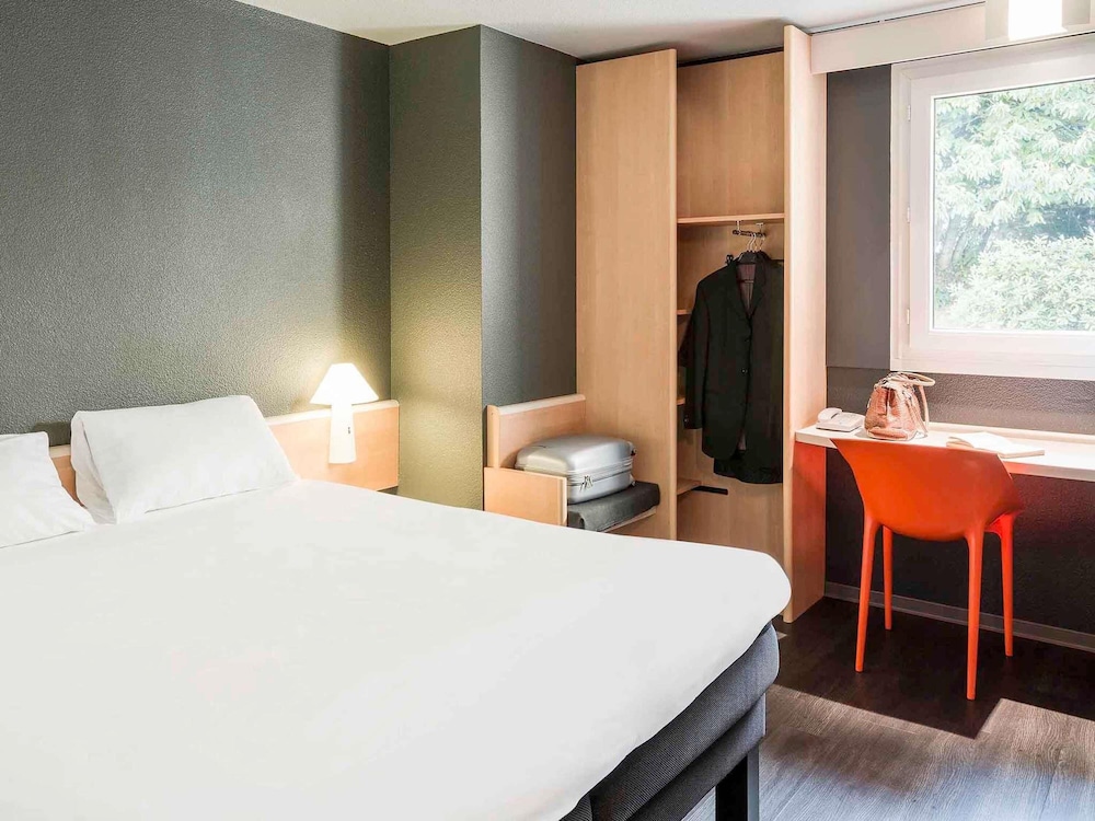 Ibis Rennes Cesson 30/76