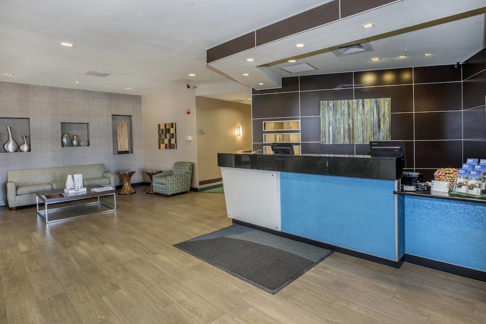 SPRINGHILL SUITES PUEBLO DOWNTOWN 6/47