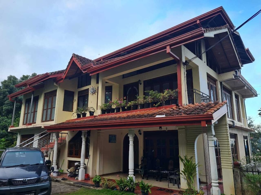 Sunny Hill Residence Kandy 2/22