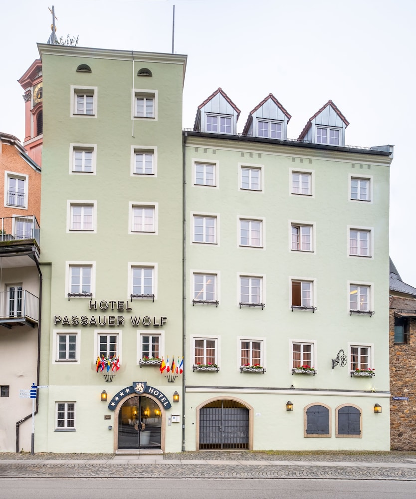 Hotel Passauer Wolf 1/27