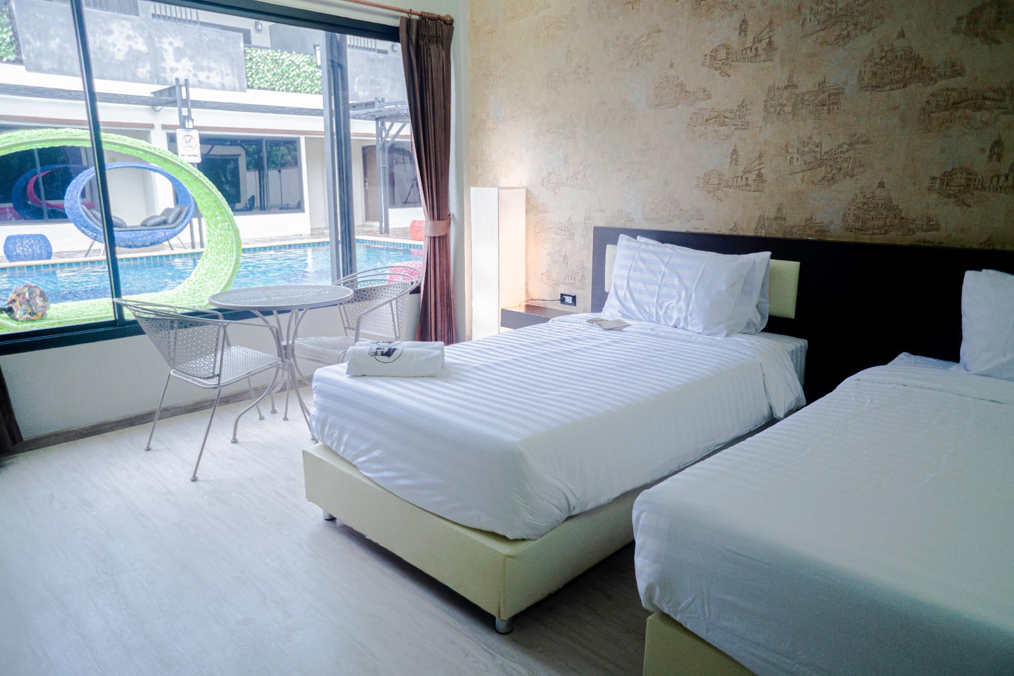 Room, Pool Access