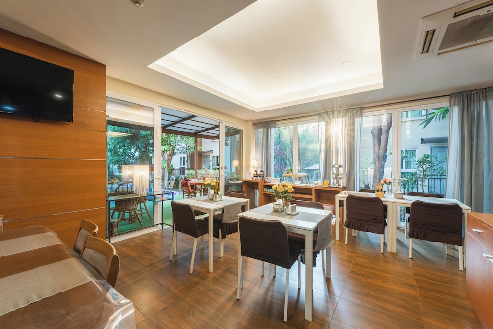 U Tiny Boutique Hotel 30/50