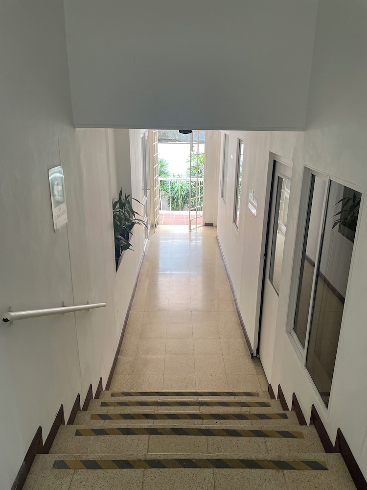 Hostal Lleras Calle 8 4/49