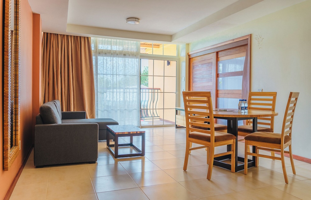Jacana Amazon Wellness Resort 52/68