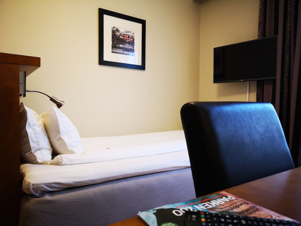 Best Western Plaza Hotel 56/65