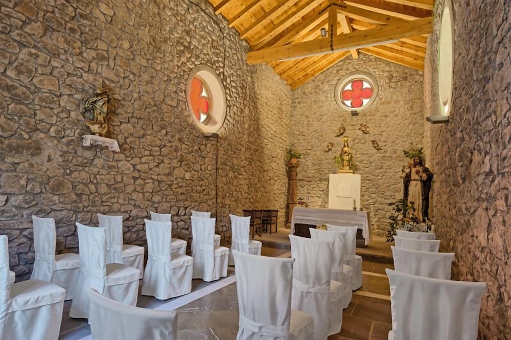 Hotel Balneario La Hermida 23/43