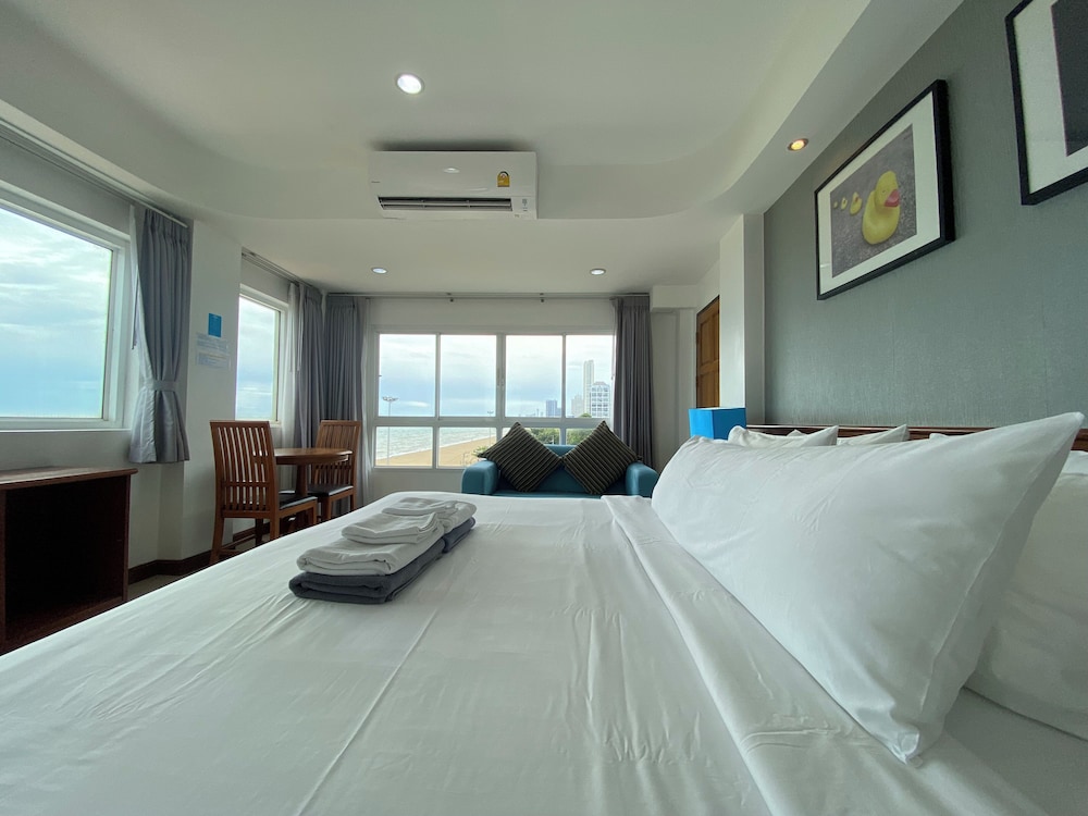 DELUXE, SEA VIEW