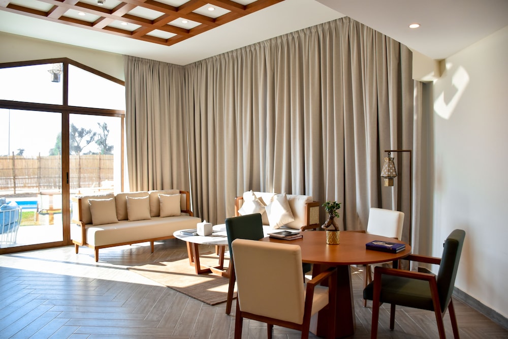 Western Hotel Liwa 25/50