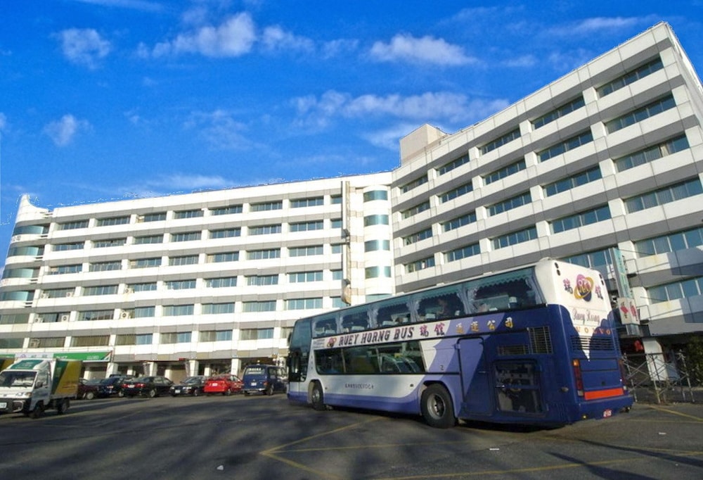 Taitung Bali Suites Hotel 39/40